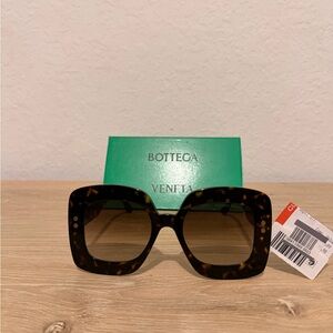 Bottega Veneta 50mm Oversize Square Sunglasses Havana Crystal Brown